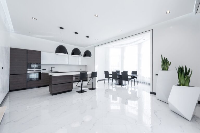 Intérieur - chantier de carrelage à Toulon