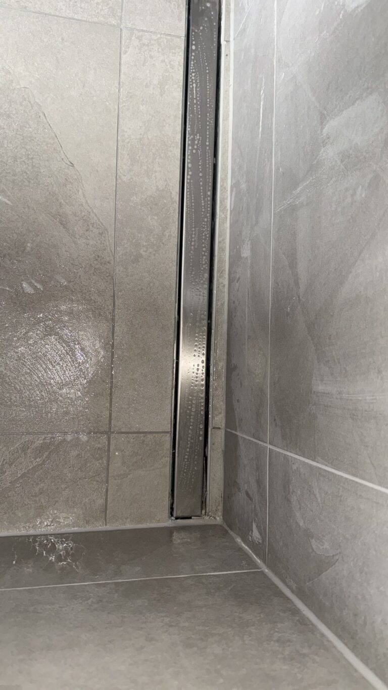 Salle de bain et faïence à Toulon